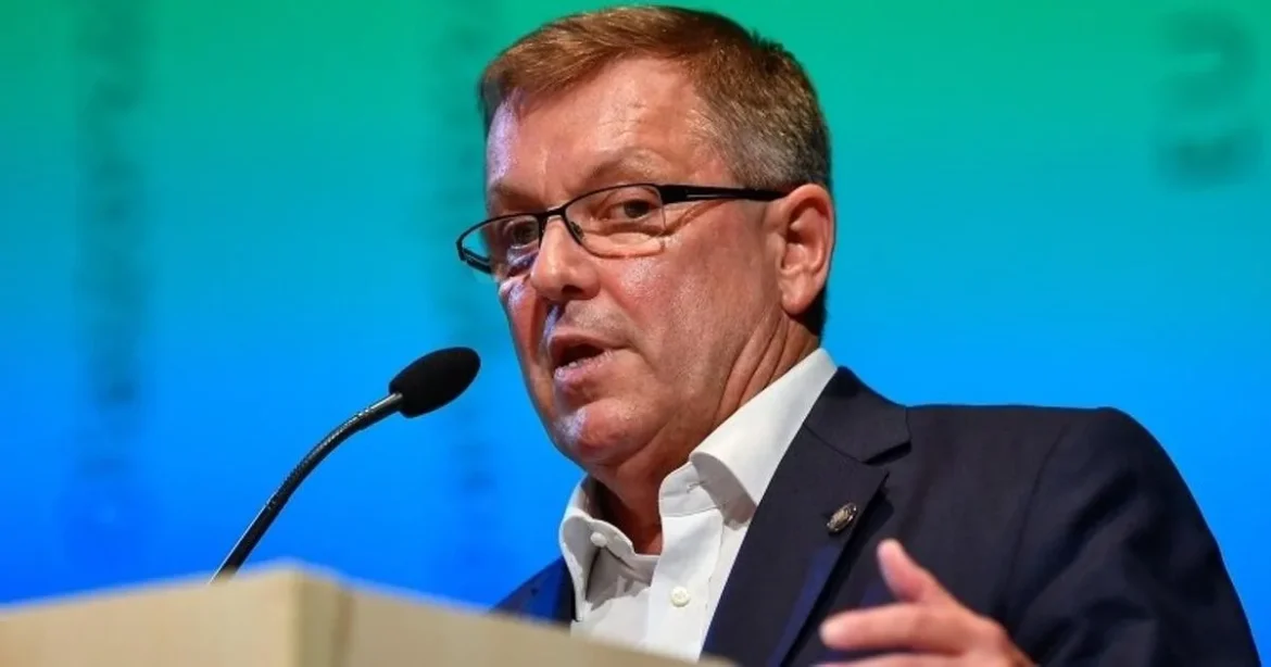 Matolcsy György szabadlábon védekezhet tovább a vádak ellen
