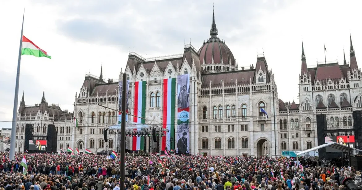 Magyar Péter: a nép követelte a kommunizmus távozását